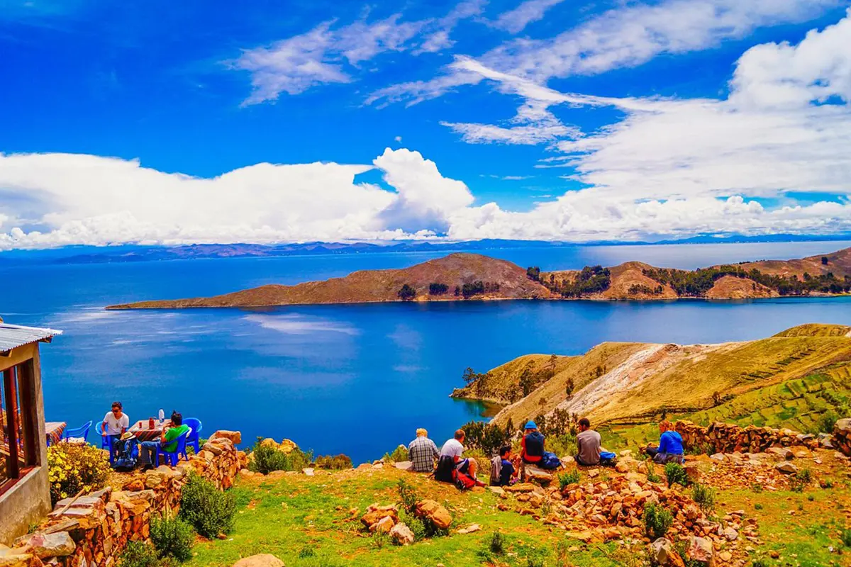Tour a la Isla de los Uros